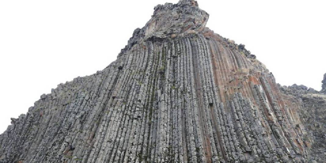 Türkiye’de keşfedilmeyi bekleyen milyonlarca yıllık tarih: Oluşumu tamamen volkanik hareketlerden… 1